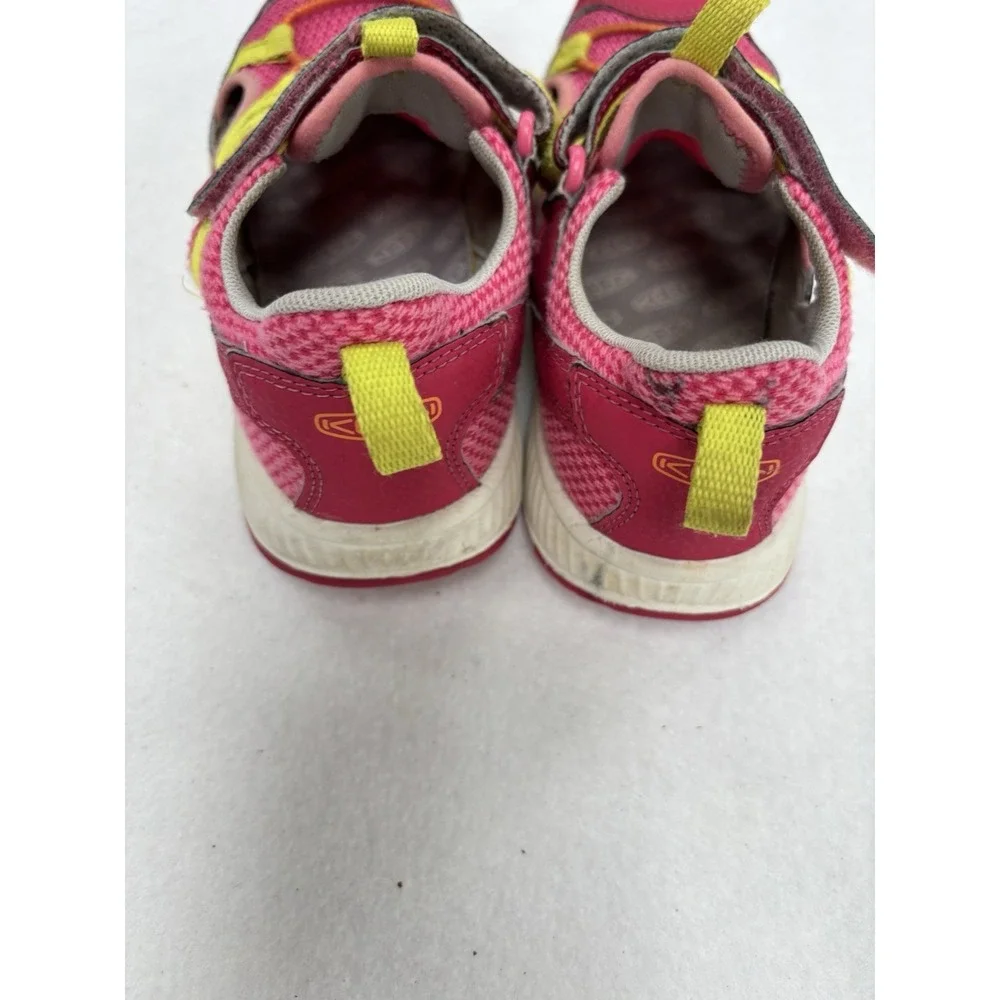 KEEN Moxie Kids Pink Yellow Hook & Loop Low Top Sandal Size 2